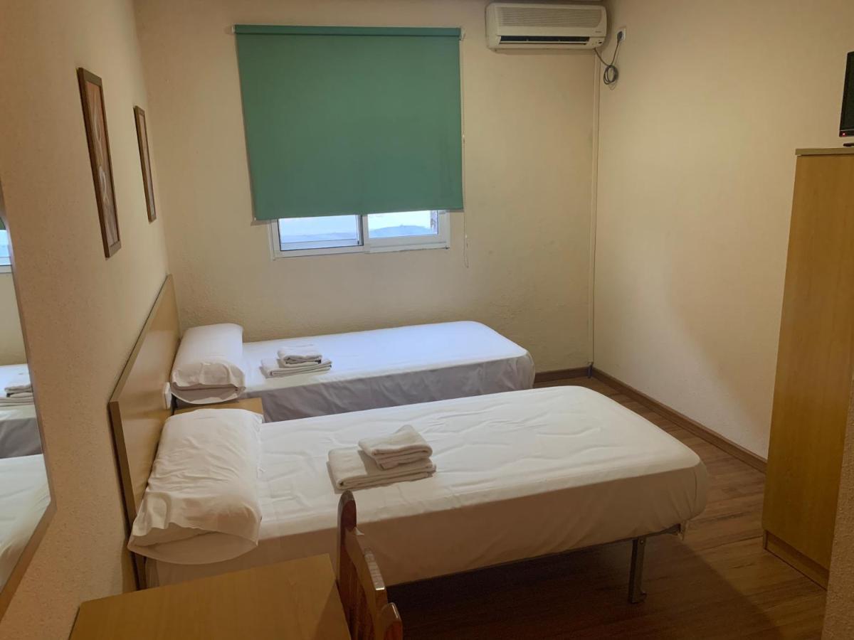 Hostal Restaurante El Roser La Llosa Eksteriør billede